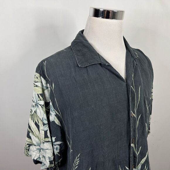 Tommy Bahama Large 100% Silk Hawaiian Aloha Shirt Floral Blue Green on Black - Picture 1 of 4